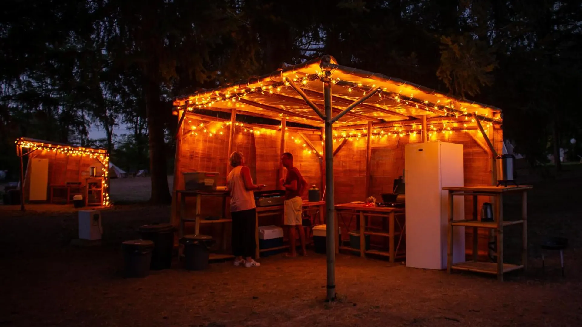 Lacave  Lodg'Ing Nature Camp Dordogne