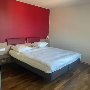 Swiss Star Irchel - Self Check-in , Zúrich Suiza