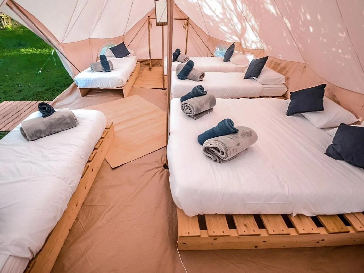 Lodg'Ing Nature Camp Dordogne Lacave  Campo de lujo