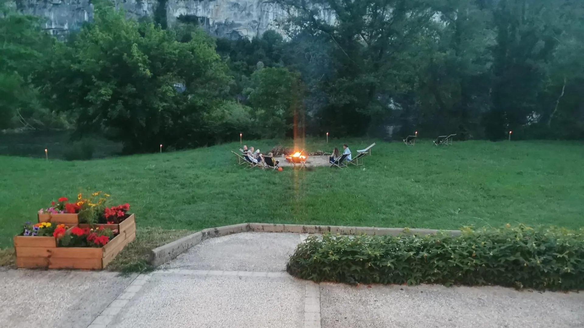 Campo de lujo Lodg'Ing Nature Camp Dordogne Lacave